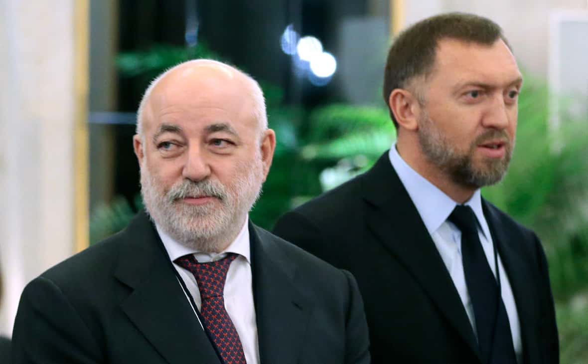 По запросу США на Кипре заморозили счета Олега Дерипаски и Виктора Вексельберга