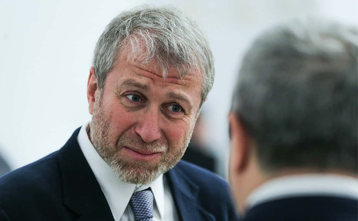 Роман Абрамович тайно покупал футболистов разных команд через офшоры — Би-Би-Си