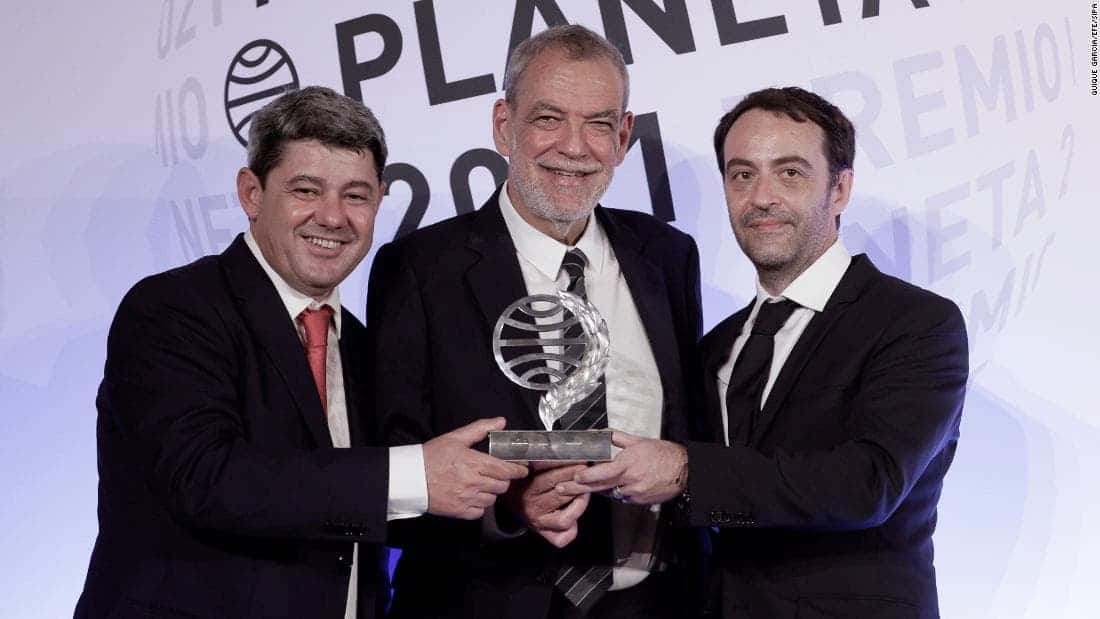 Под псевдонимом известной испанской писательницы скрывались трое мужчин