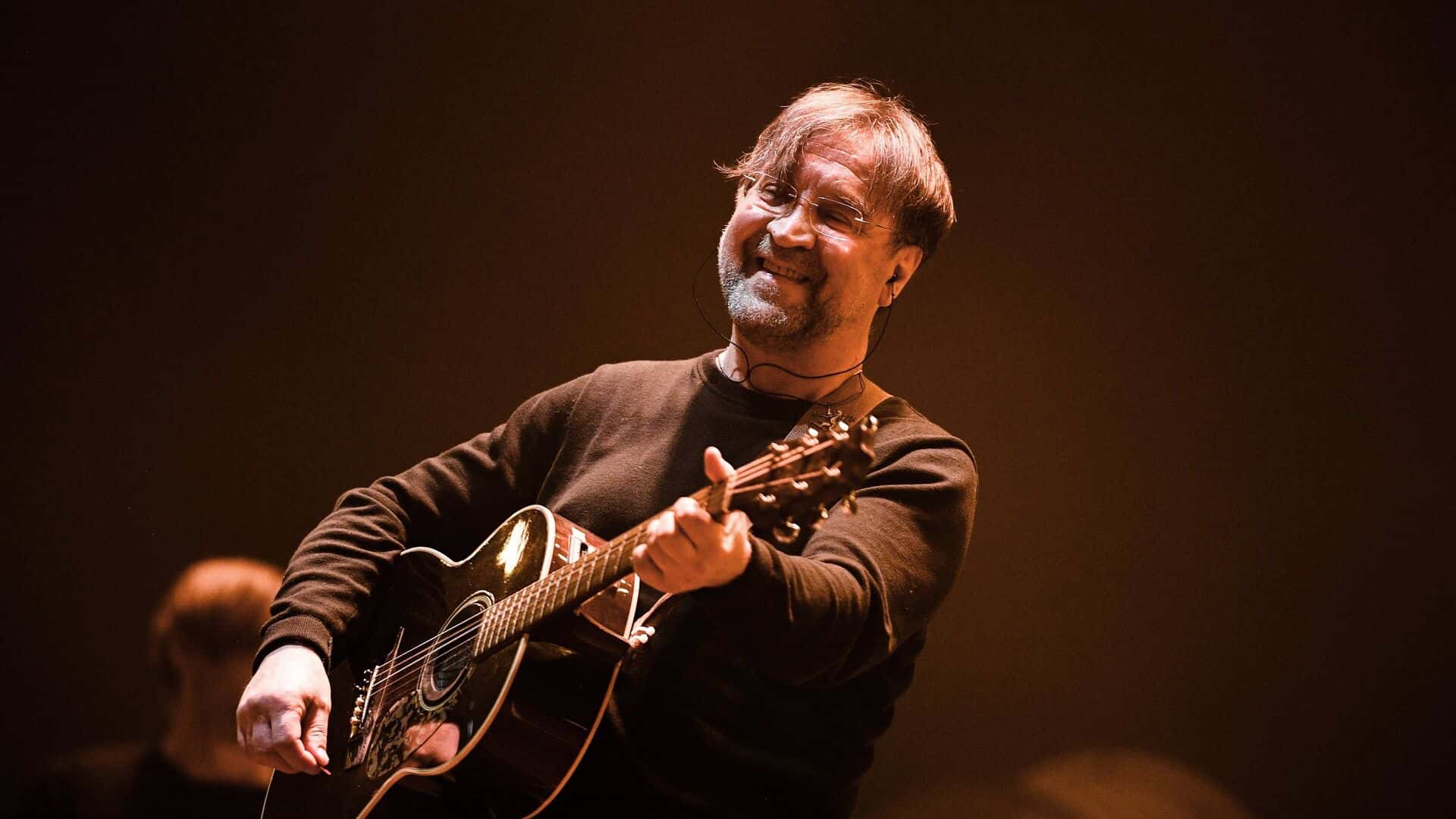 «Концерт ДДТ в Москве переносится на год. Рок-н-ролл до сих пор для многих опасен, для кого — угадайте с трех раз» — Юрий Шевчук