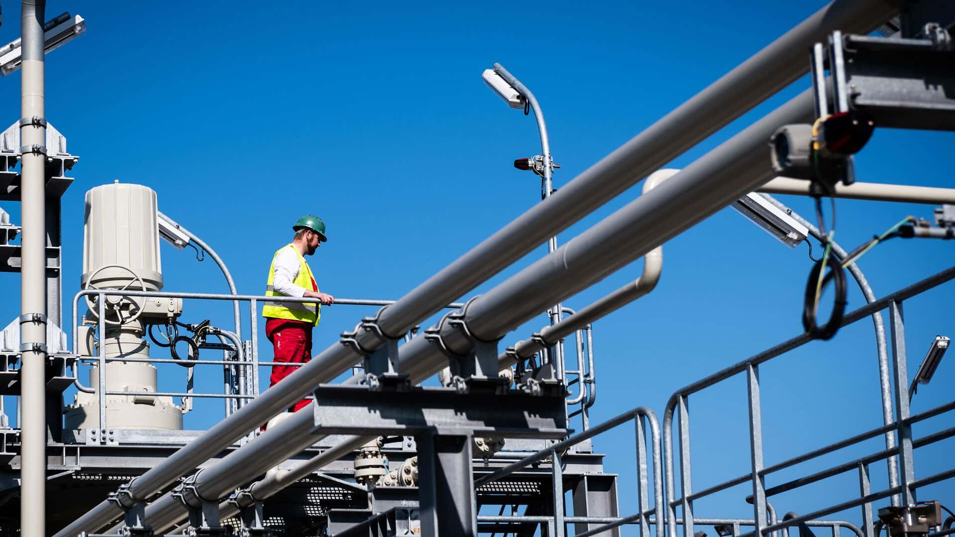 «Ъ»: Правительство не нашло денег на импортозамещение газового оборудования