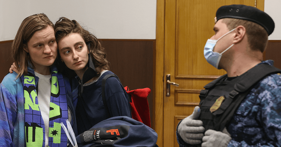 Троих бывших редакторов DOXA объявили в розыск