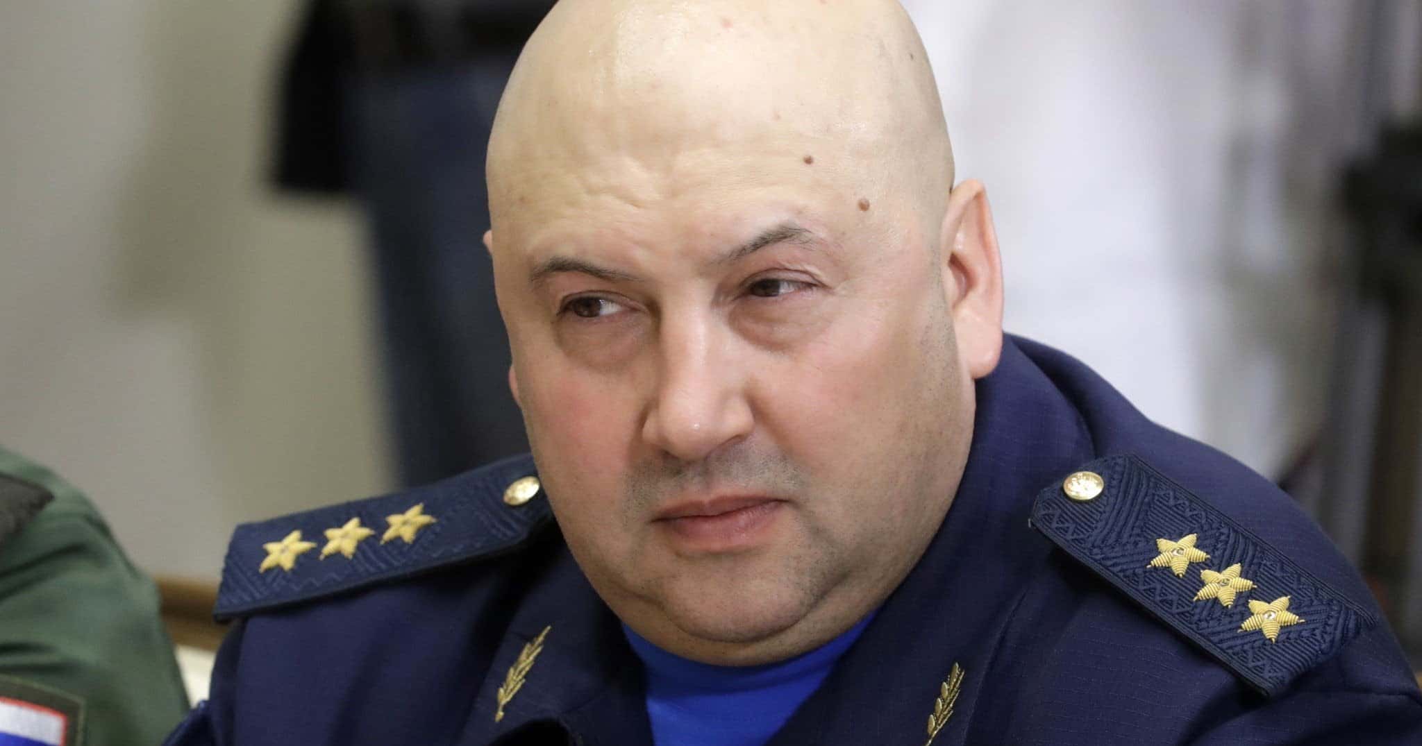 Генерала Суровикина назначили командующим Объединенной группировкой войск в Украине