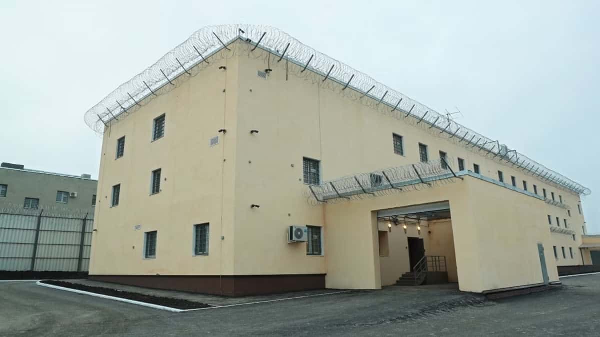 В закрытых СИЗО ФСБ в Крыму пытают задержанных на оккупированных территориях украинцев — «Медуза»