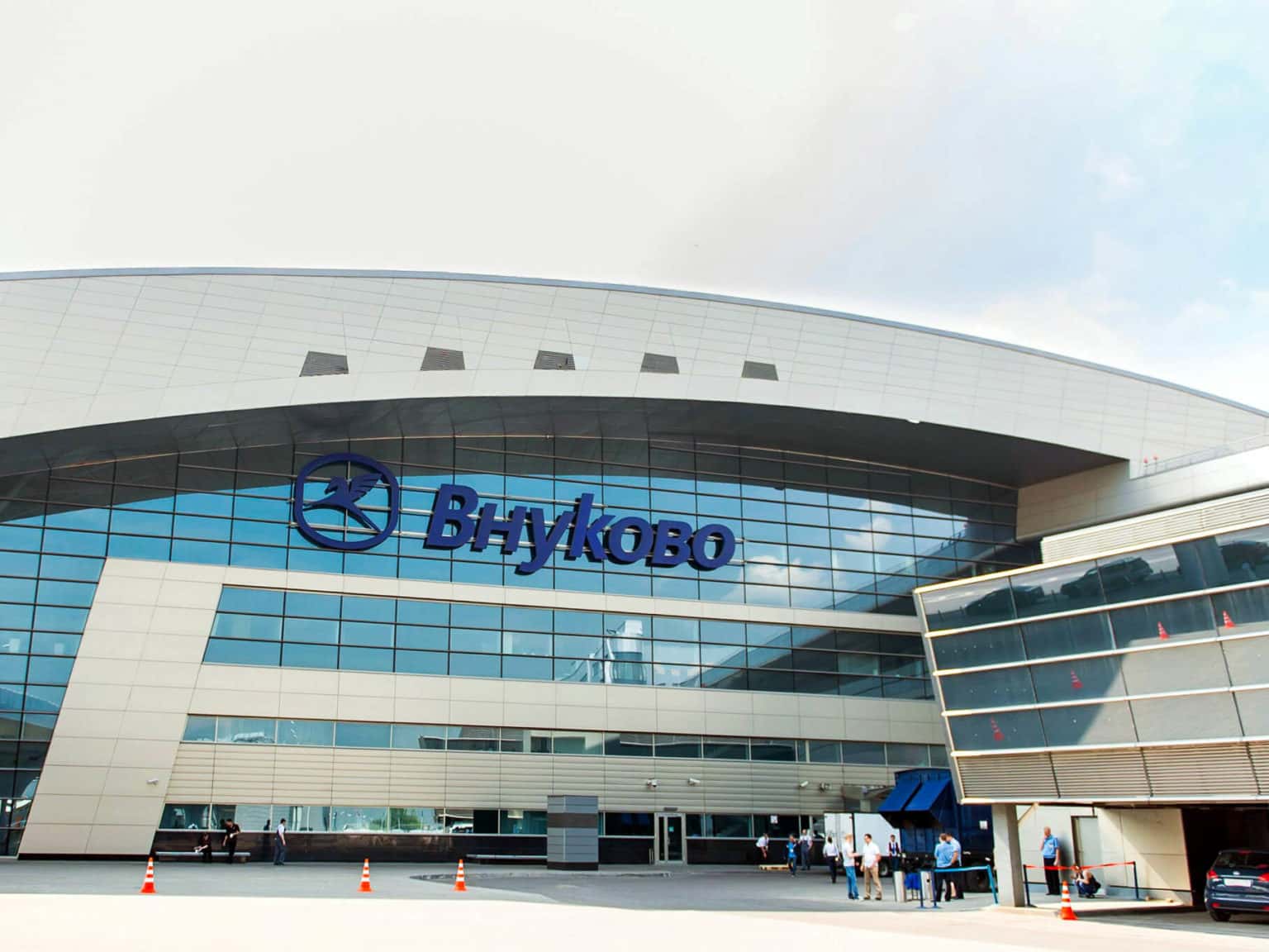 Во Внуково введены временные ограничения на прием и выпуск самолетов