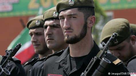 ЛГБТК+ люди рассказали о способах пыток, применяемых чеченскими полицейскими — СК SOS