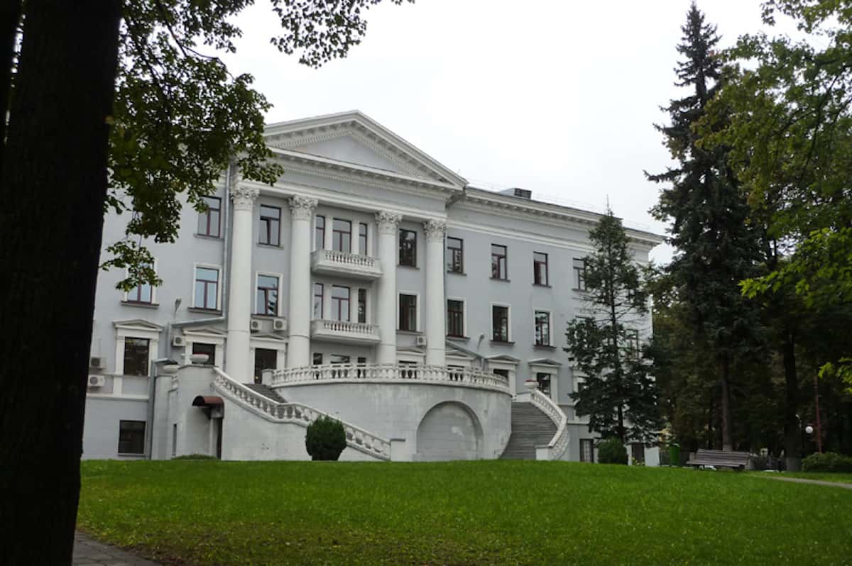 В «резиденции», информацию о связи с которой Лукашенко называл «вбросом», зарегистрировали «Фонд Первого»