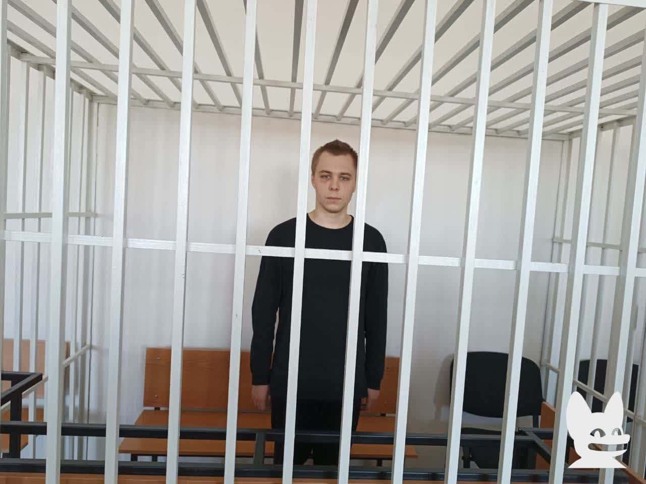 Обвиняемый в сожжении Корана Журавель частично признал вину в суде. Ему продлили арест на полгода