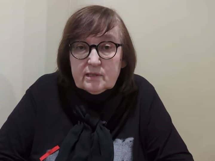 Russian authorities release Alexei Navalny's body to his mother, ending week-long standoff