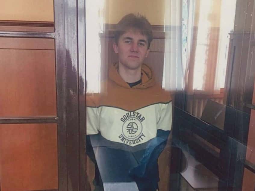 Жителя Липецка, обвиненного в попытке вступить в «Легион „Свобода России“», приговорили к 9 годам. Он рассказывал о пытках после задержания