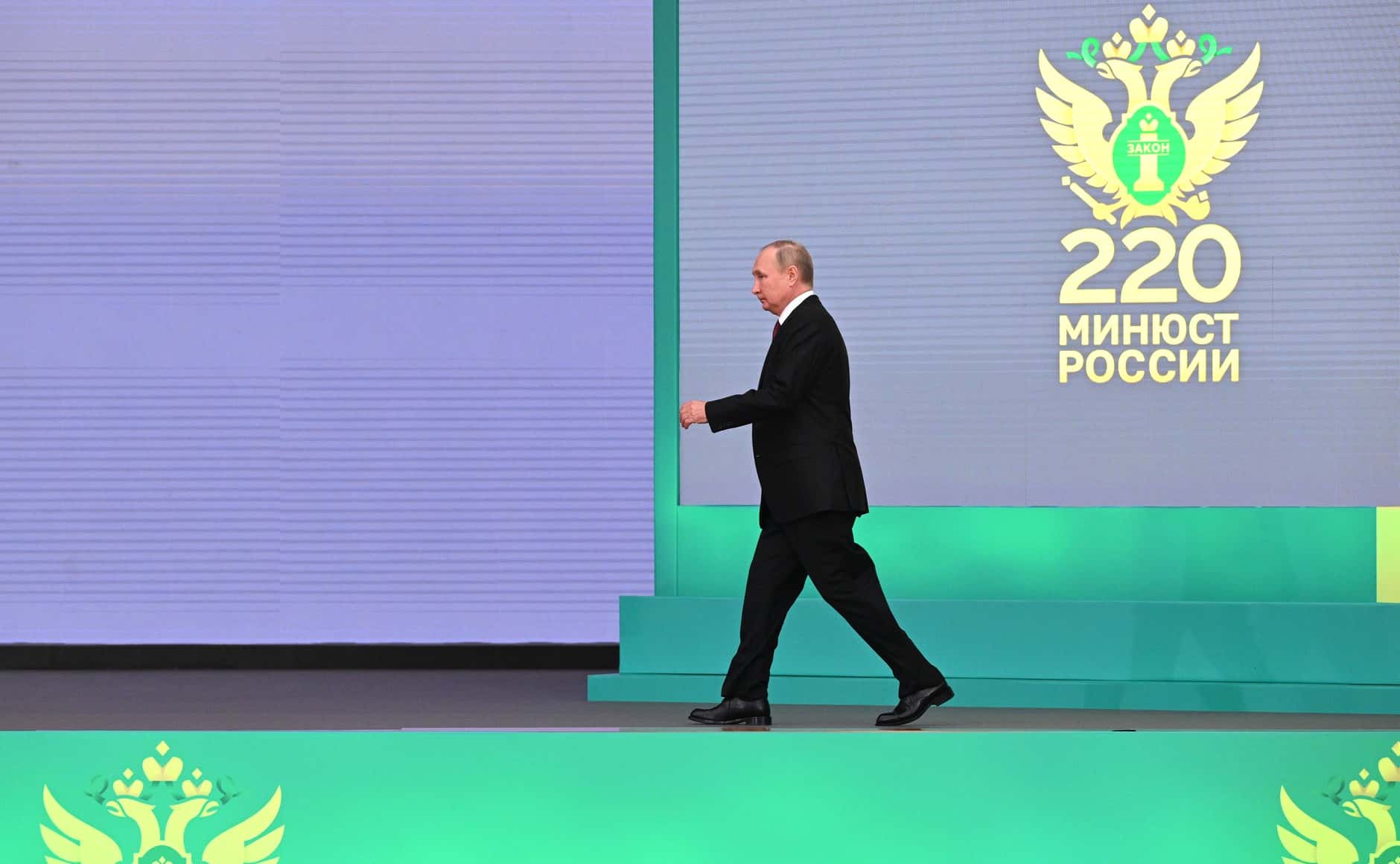 Британский фонд Джона Смита и немецкую НКО MitOst объявили «нежелательными организациями» в России