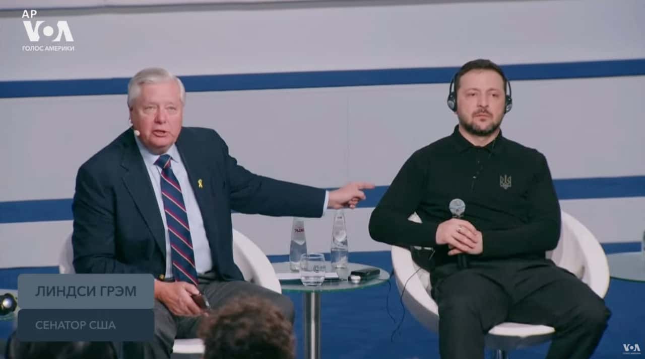 Сенатор США заявил Зеленскому, что Украину примут в НАТО, если Россия нападет на нее в третий раз