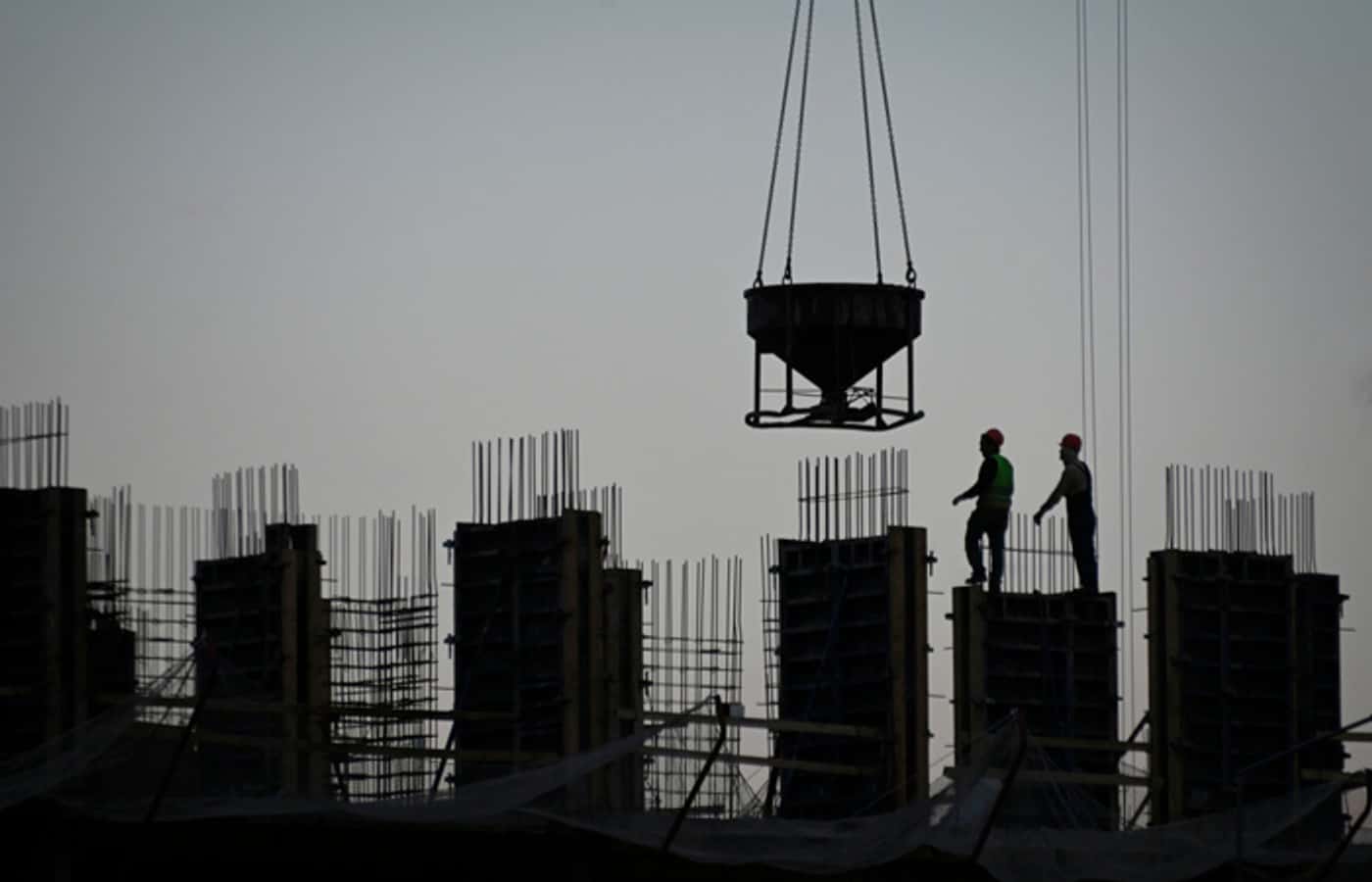 A pre-crisis atmosphere: Four Russian economic sectors set to buckle first under high interest rates and falling demand