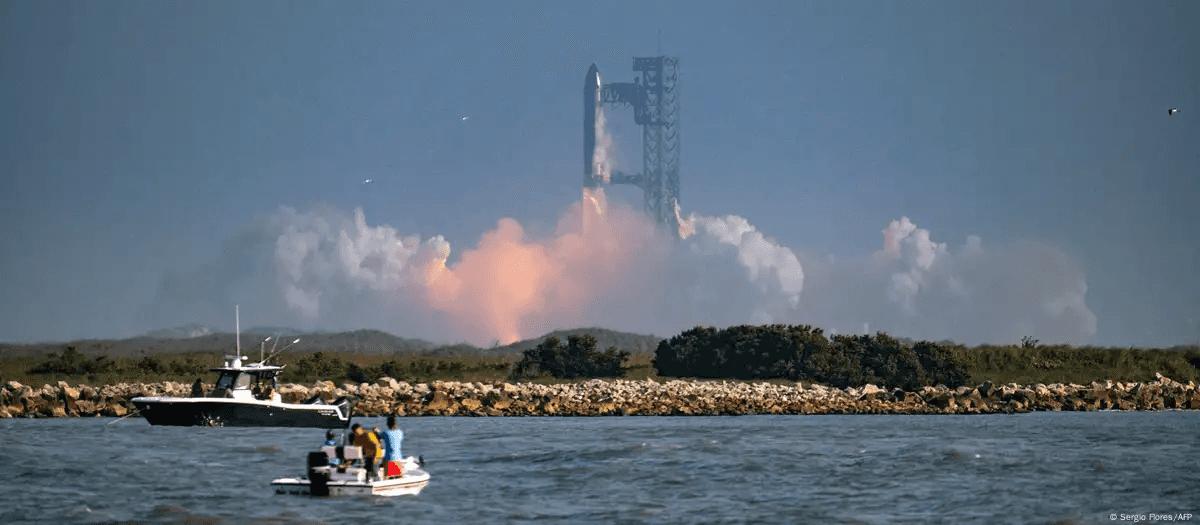 Девятый тестовый полет космического корабля Starship закончился взрывом после выхода на орбиту 