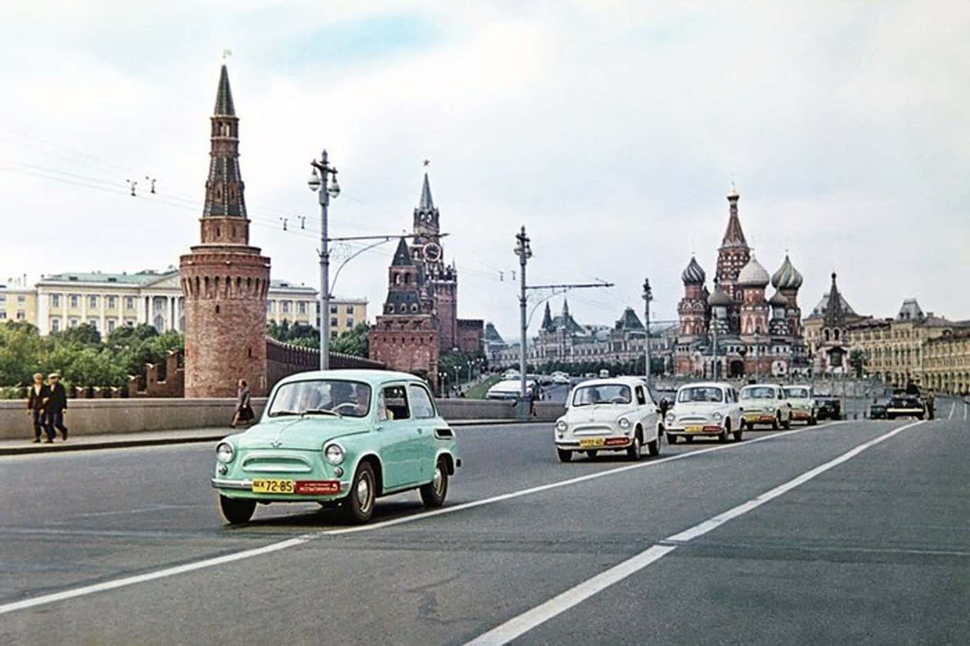 Russia goes retro: New car sales in the country continue to fall