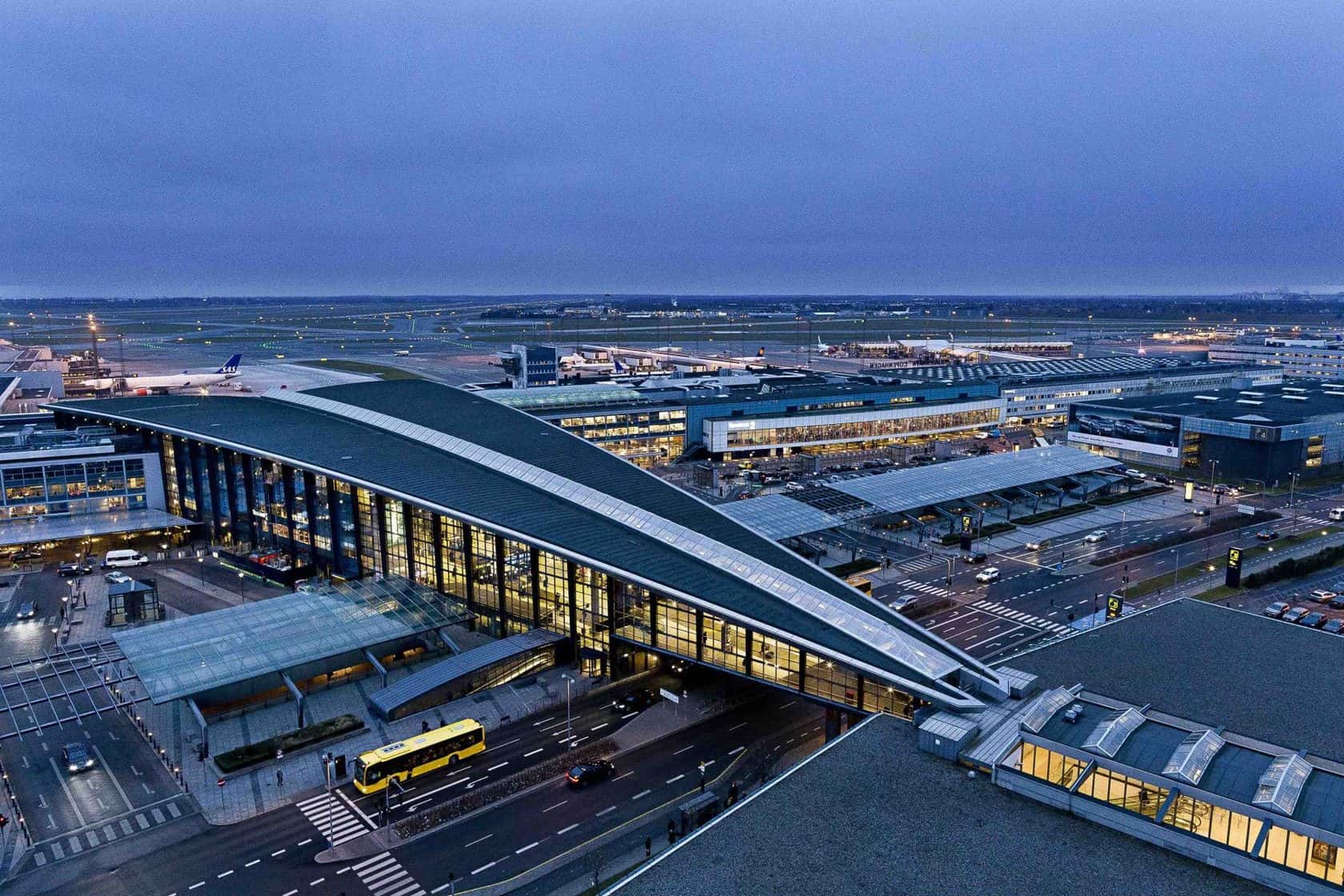 Copenhagen and Oslo airports temporarily halt operations due to drone sightings