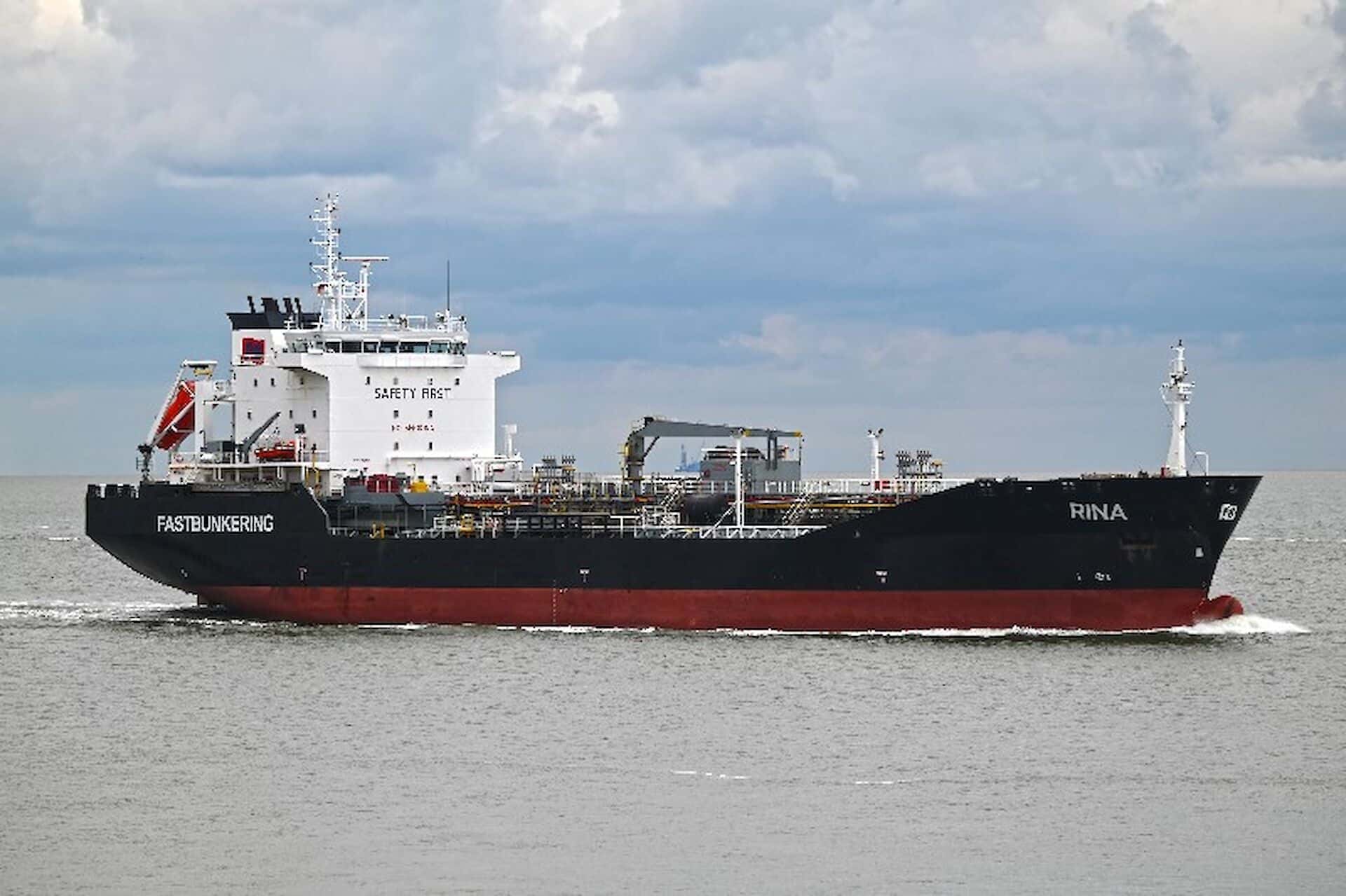 Two vessels refueling Russia’s “shadow fleet” — Rina and Zircone — still receive maintenance in the Baltic, The Maritime Executive reports