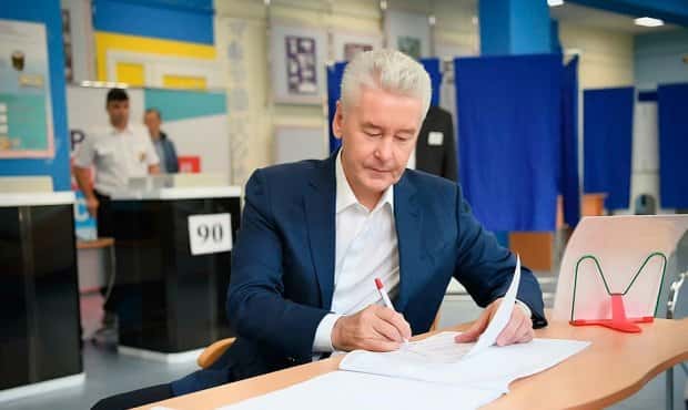 Канцелярский набор и салфетки по 500 000 рублей: как тратит деньги основной оператор столичной реновации