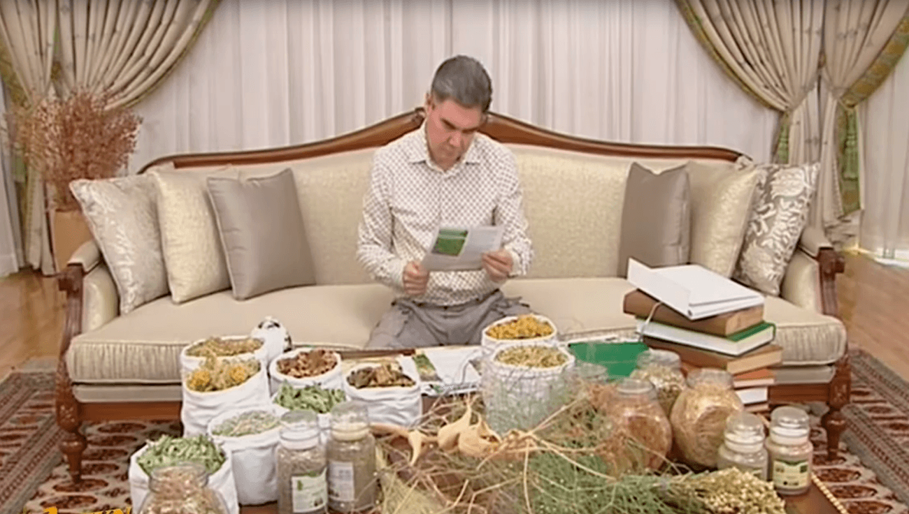 Бердымухамедицина. Как в Туркмении борются с коронавирусом посредством могильника, сексотов и цензуры