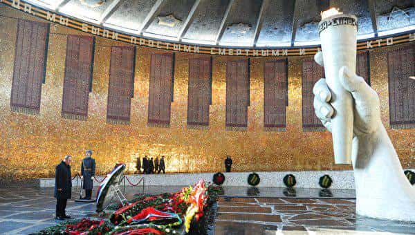 Без памяти от гордости. Как власть отбирает и использует исторические юбилеи