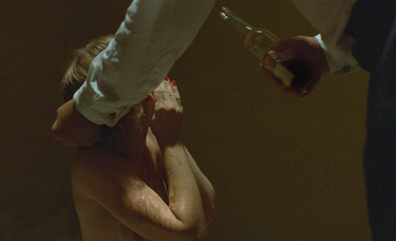 «Даусары, молчать!» Кампания против «ДАУ. Наташа» — цензура или борьба с насилием?