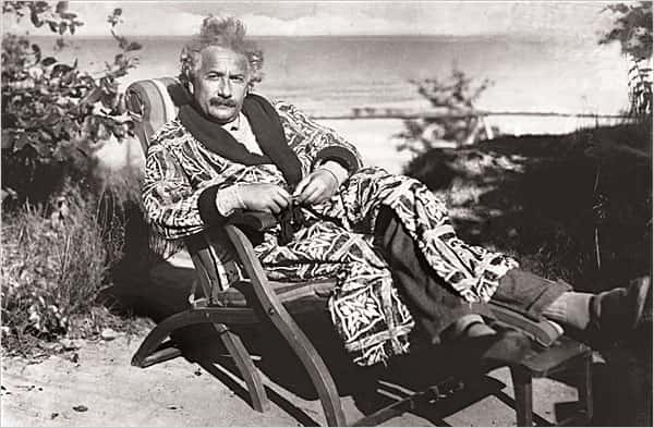 А вы знаете, что такое саббатикал?  Преподаватели начали борьбу за годичный оплачиваемый отпуск, положенный им по ТК