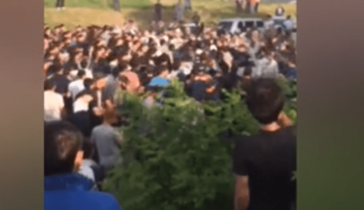 В Совбезе Дагестана назвали инцидент с нападением на кортеж Даудова бытовым конфликтом