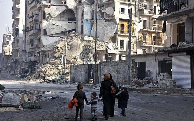 «Он хотел, чтобы его 15-летняя дочь стала шахидкой». Как россияне попадают в рабство в Сирии и кто их спасает