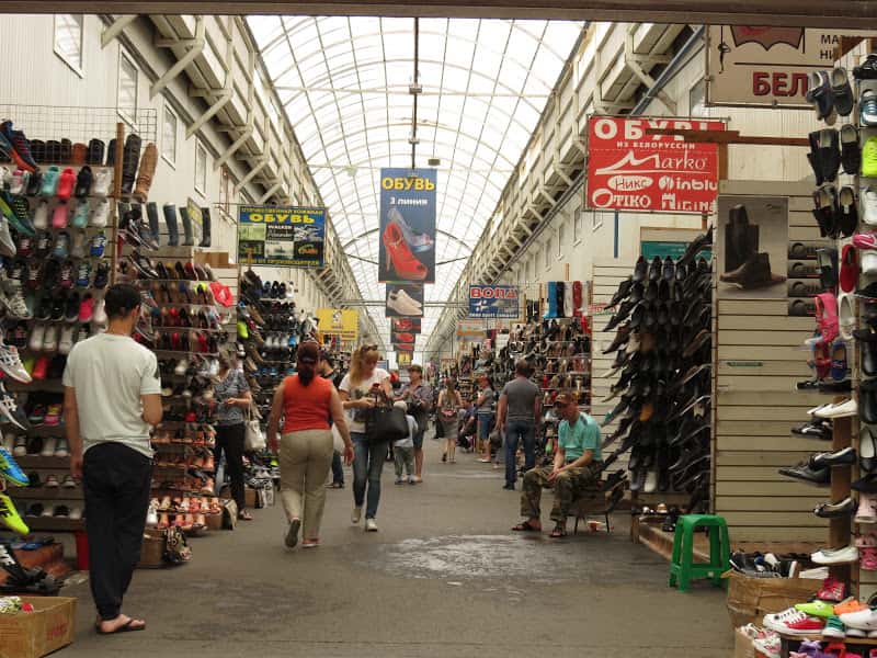 Полиция проводит рейд на московских рынках «Москва» и «Садовод»