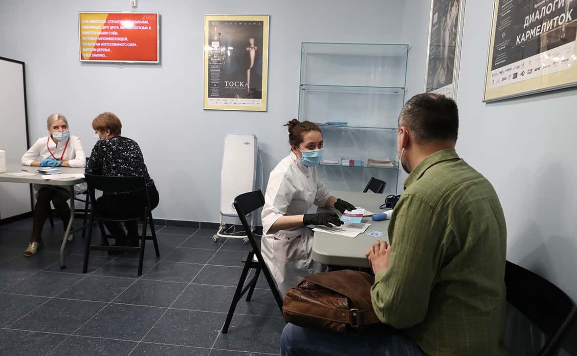 В Дагестане ввели обязательную вакцинацию от коронавируса для некоторых категорий граждан