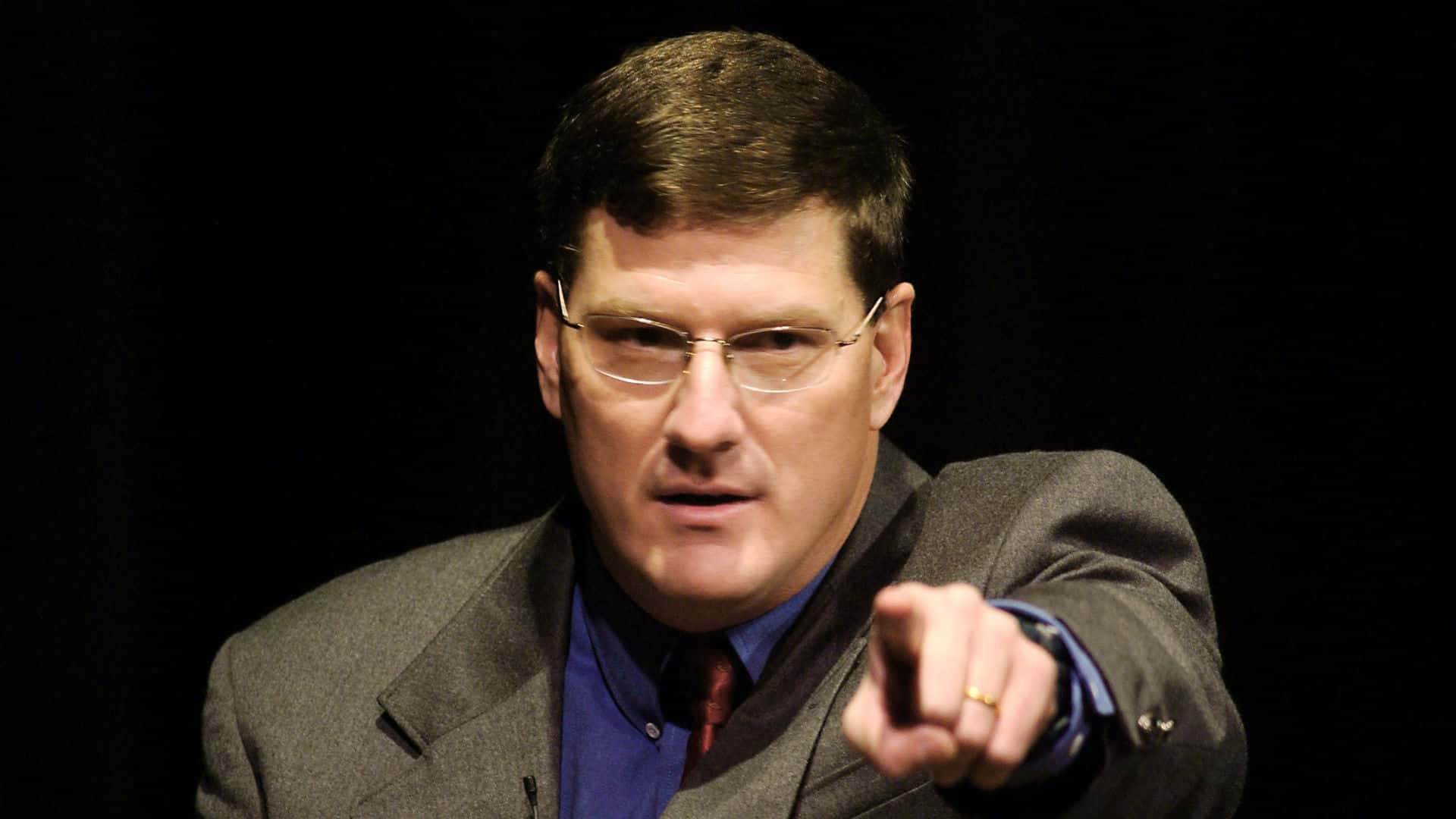 Прокремлевские СМИ ссылаются на «бывшего инспектора ООН», обвинившего Украину в убийствах в Буче. Это колумнист RT, отсидевший за педофилию