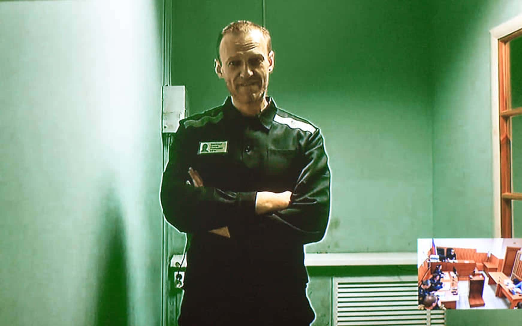 Prosecution requests 20 years in maximum security colony for Navalny in “extremist case”