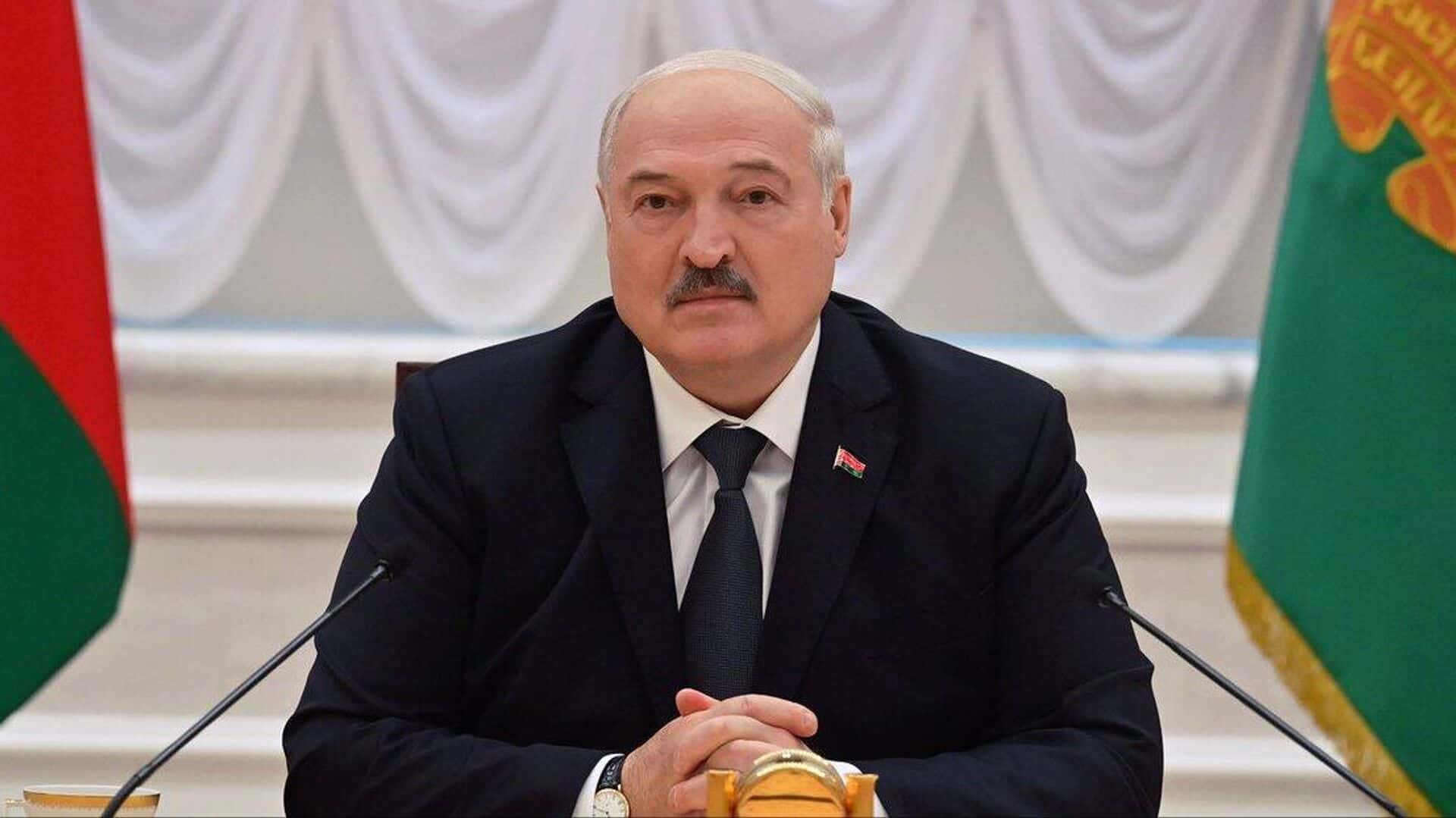 Лукашенко освободит из заключения 31 человека, осужденного за экстремизм. Судимость с них не снимается