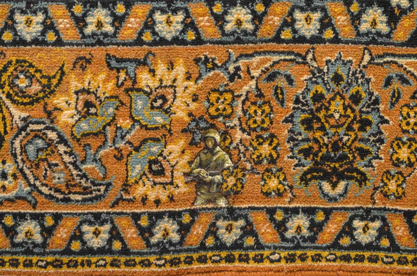 «UNHEIMLICH//ЖУТКОЕ». Инсталляция, 2015 год, фрагмент