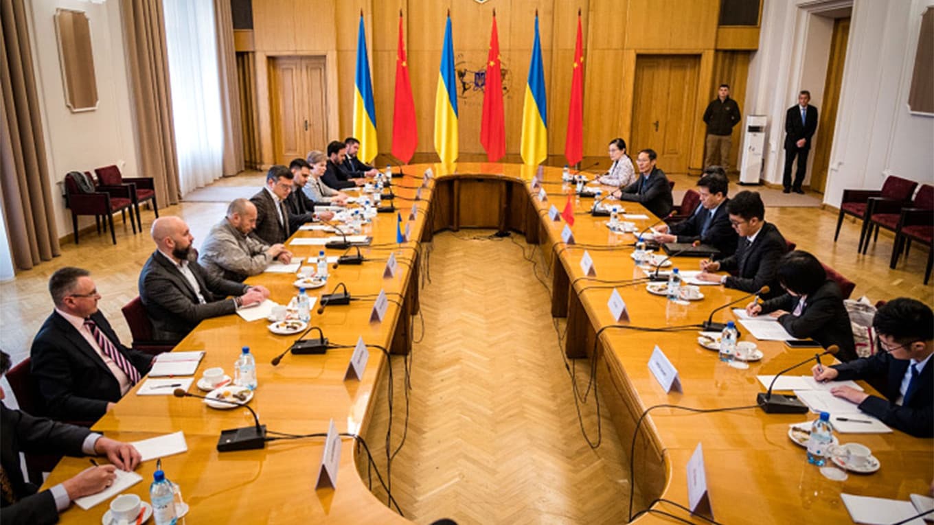 Визит китайского посланника Ли Хуэя в Украину