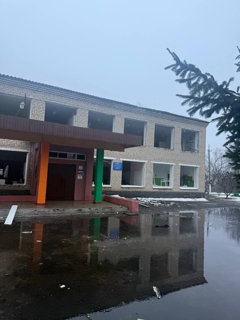 Последствия укранских ударов по поселку Центральный в «ЛНР» 14 февраля 2026 года