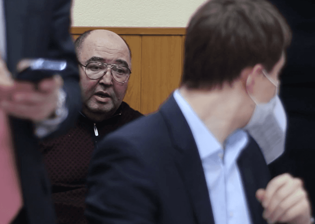 Комсомолец, сенатор, фармацевт. Кто такой Борис Шпигель и за что его арестовал Басманный суд