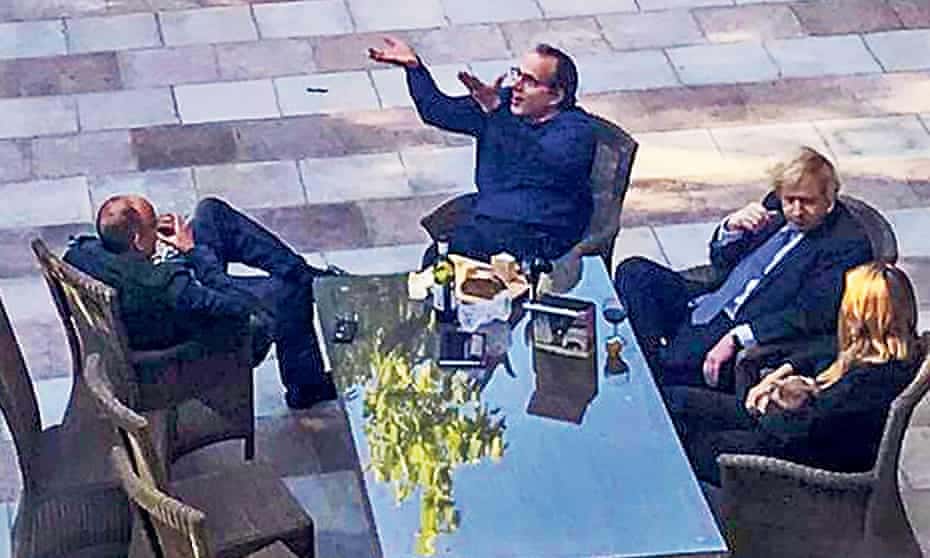 Пир во время локдауна. Борису Джонсону прощали многое, но вечеринки во время карантина могут лишить его поста