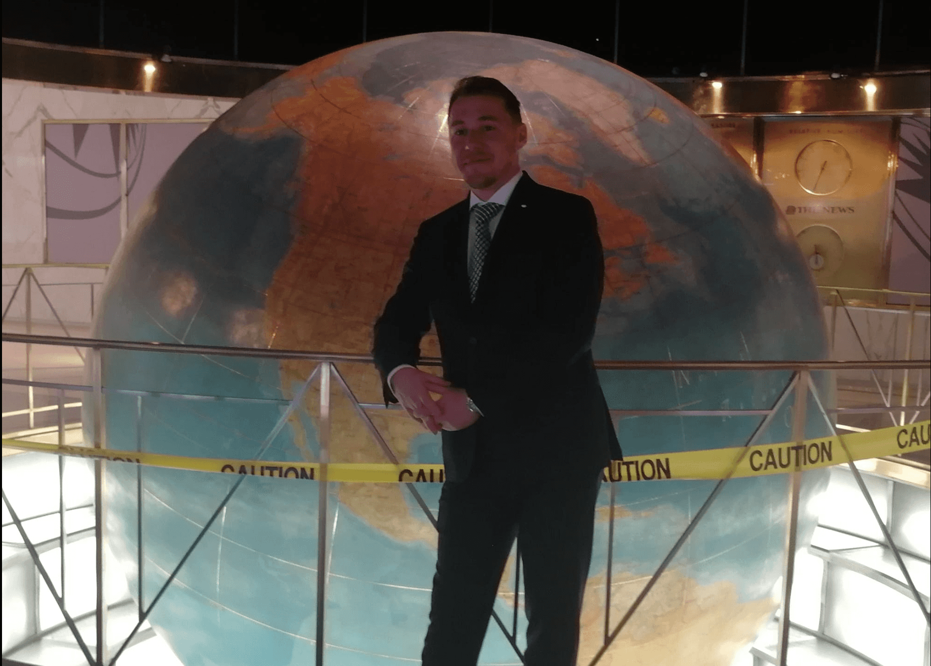 ГРУшник, пытавшийся устроиться в Международный уголовный суд, называл Путина «раковой опухолью» и ретвитил публикации Bellingcat о ГРУ