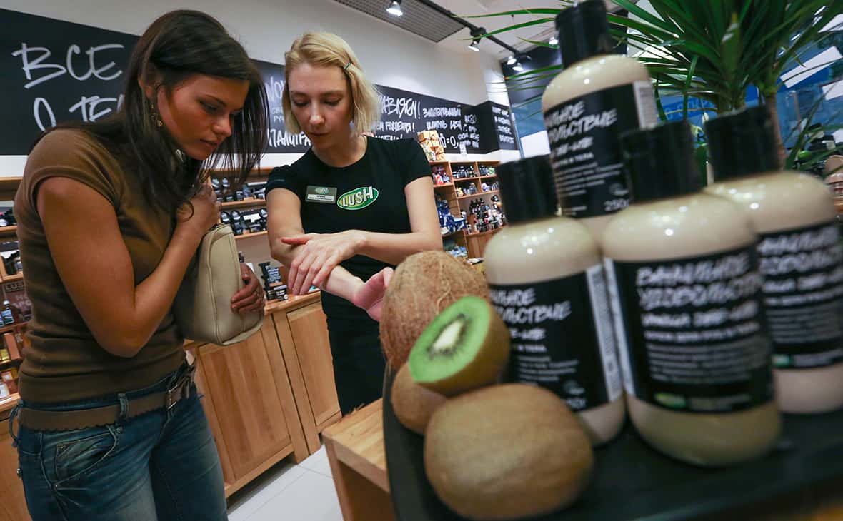 Lush закроет все свои магазины в России — «Коммерсантъ»