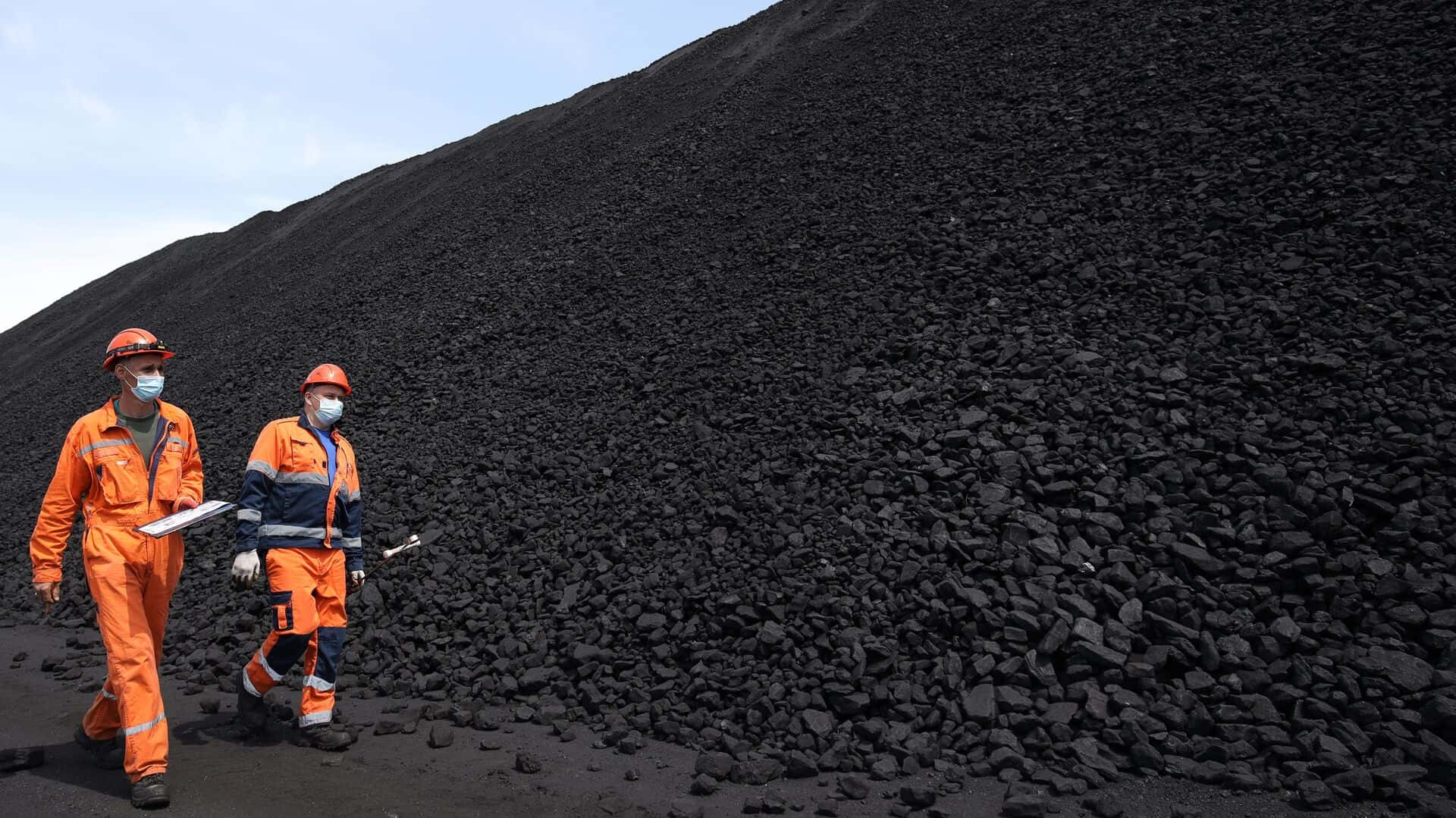 «Ъ»: Правительство предложило собрать с оказавшихся на грани банкротства угольщиков 100 млрд налогов