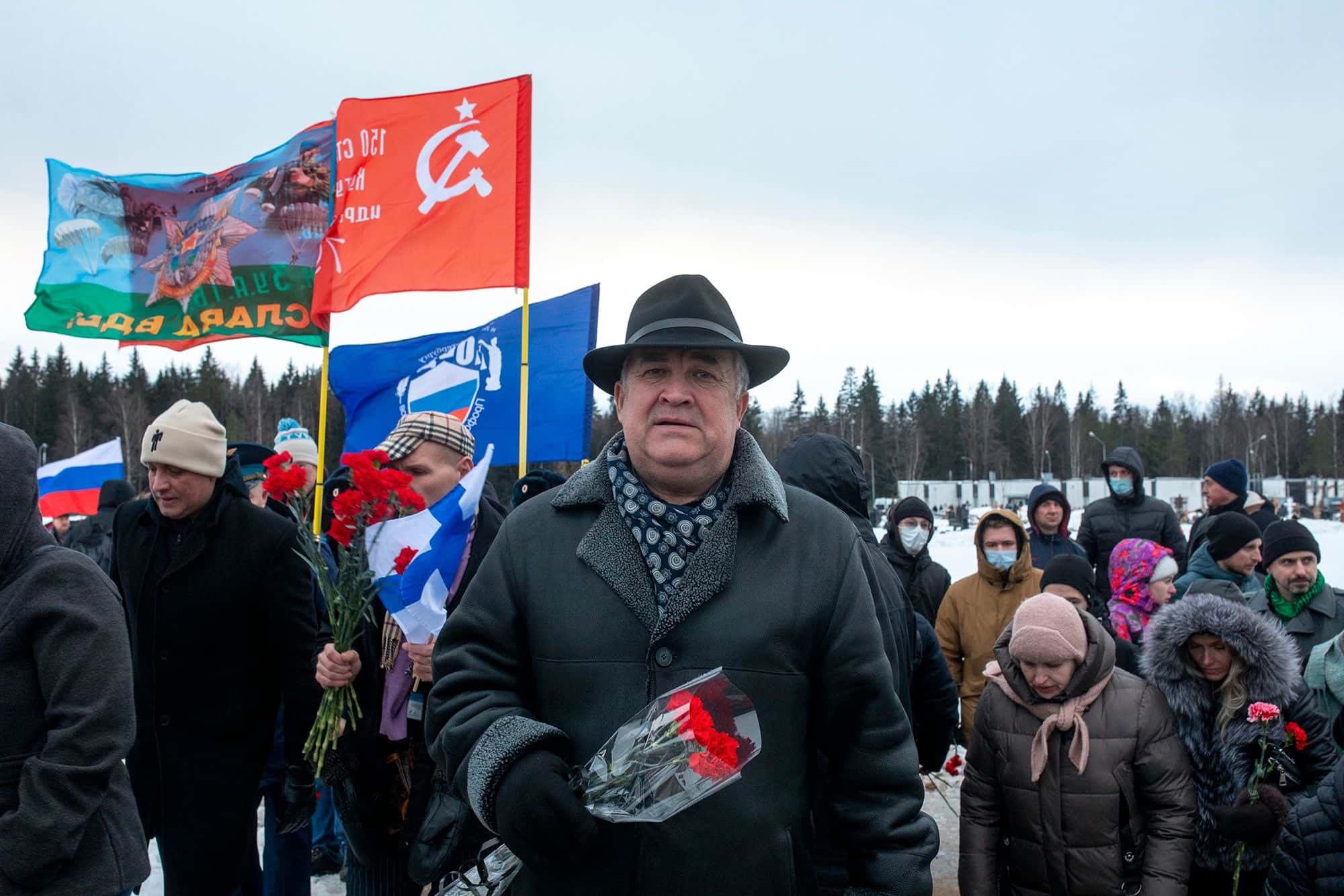 «Можем объяснить»: На похороны наемника ЧВК Вагнера в Петербурге была заказана массовка