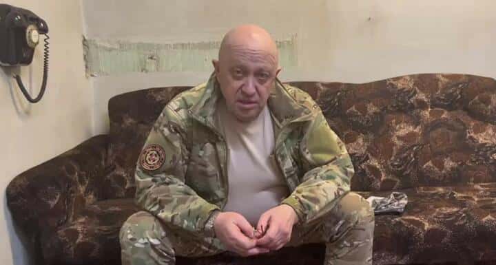 Пригожин пригласил Шойгу в Бахмут, учитывая его «многолетний опыт ведения боевых действий»