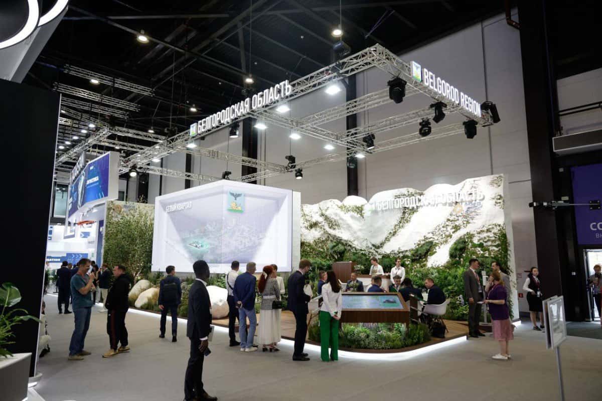 Белгородские власти потратили на стенд для ПМЭФ вдвое больше, чем на компенсации потерявшим дома жителям региона