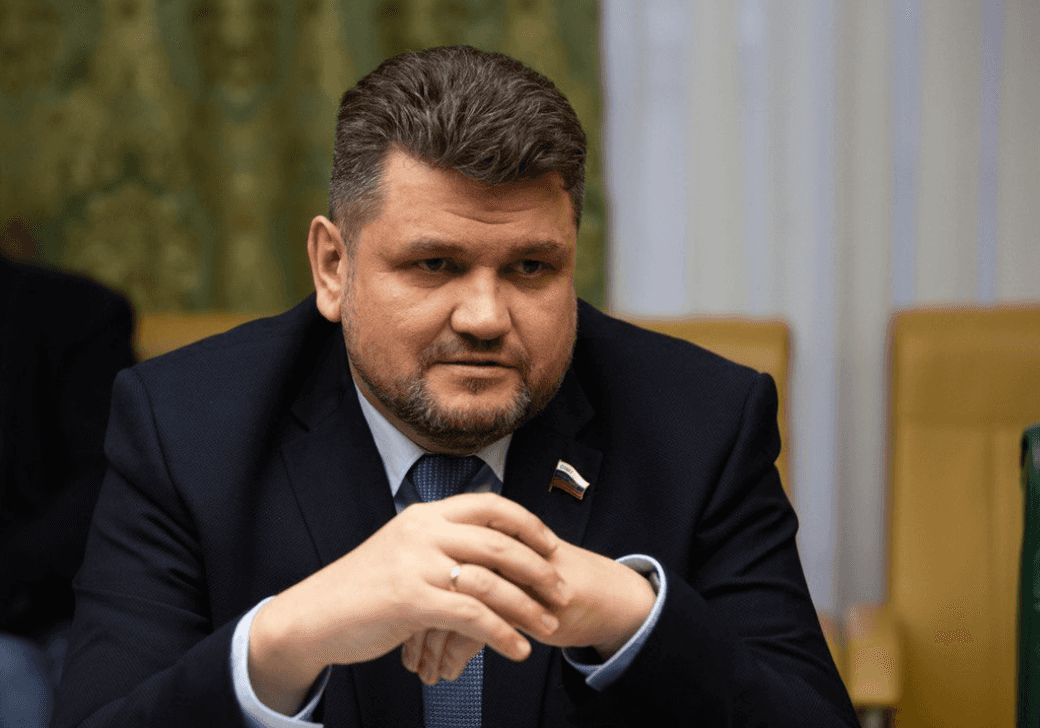 В парламент Хакасии переизбрали сенатора-единоросса Александра Жукова. Его сочли единственным законным кандидатом