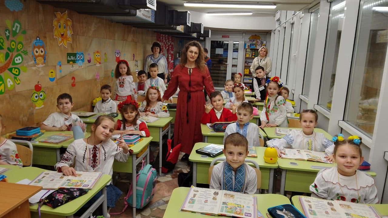 Дети подземелья. Как харьковские школьники учатся в метро из-за постоянных российских обстрелов