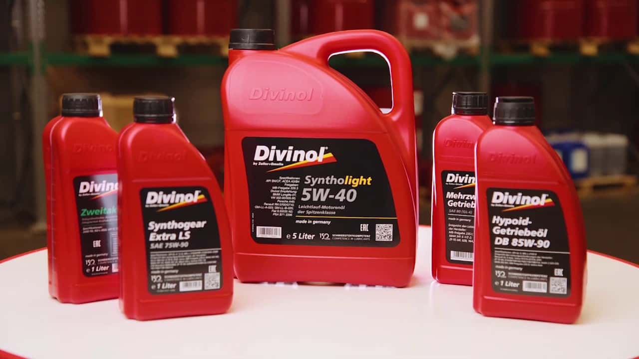 Германия пропускает в Россию смазку для станков, поставки которой запрещены ЕС. Поставками занимается фирма, записанная на граждан Украины