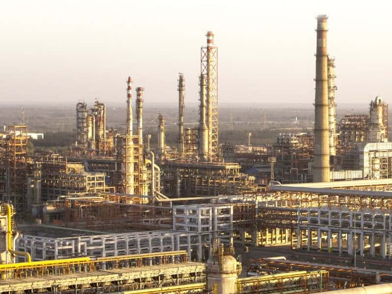 Саудовская Аравия и Ирак прекратили поставки нефти на аффилированный с «Роснефтью» индийский НПЗ после санкций ЕС