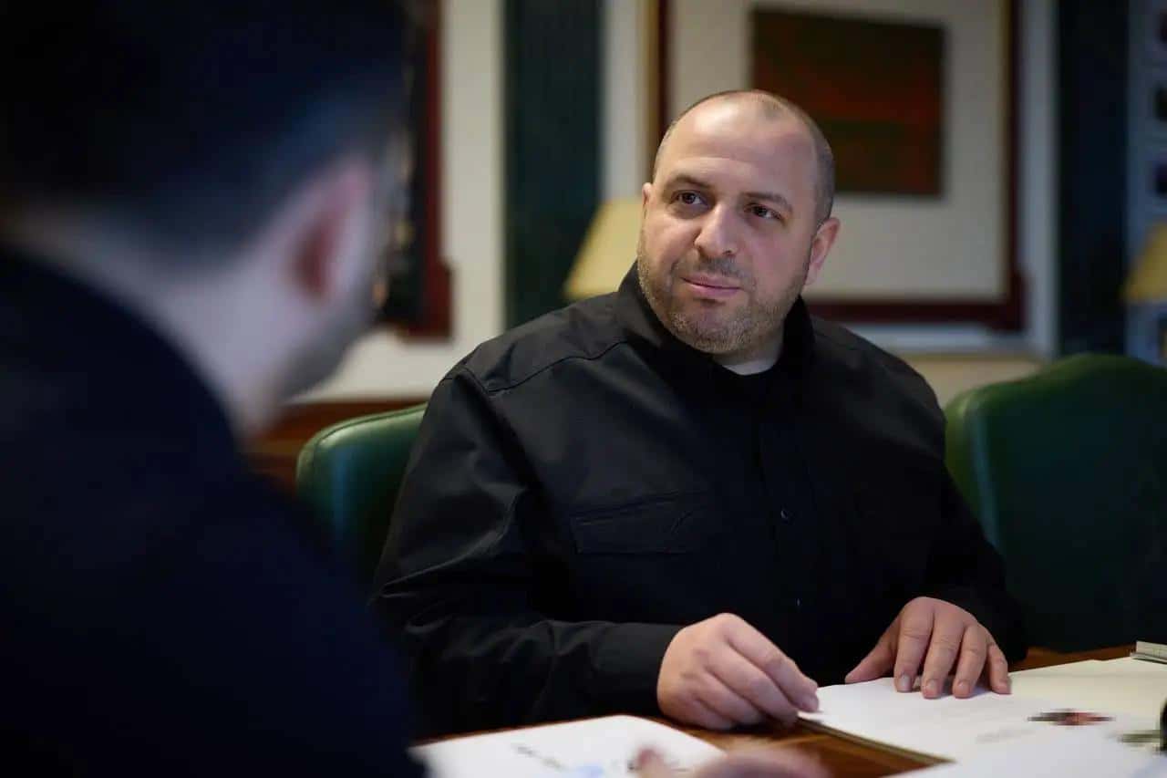 «Ну это тебе один звонок *бана в рот». НАБУ заявило о попытках незаконного влияния Миндича на экс-министра обороны Умерова