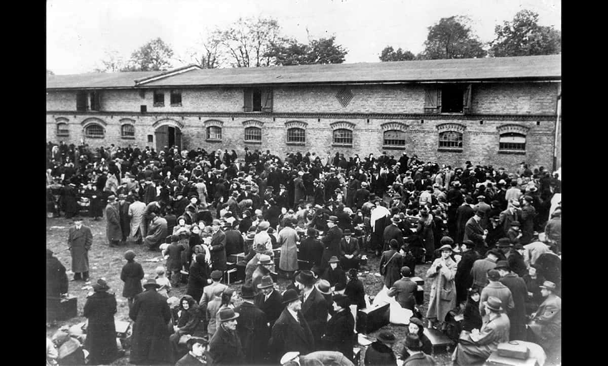 Фейк Марии Захаровой: накануне Второй мировой войны Польша отказалась принять своих граждан-евреев, они попали в концлагеря